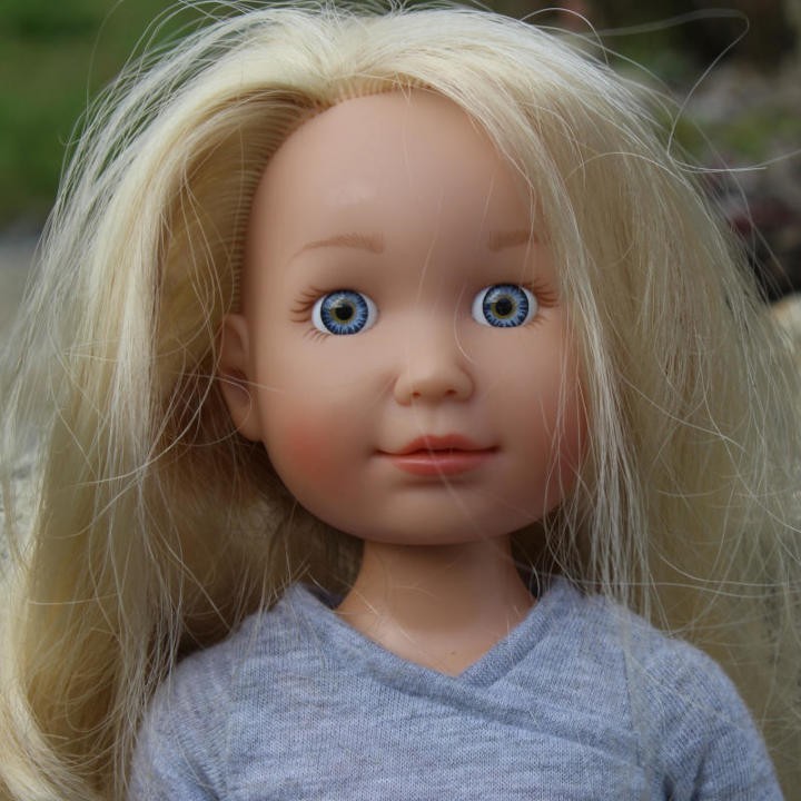 Poupée mannequin Annabell Tween -jupe et baskets - Zapf Creation