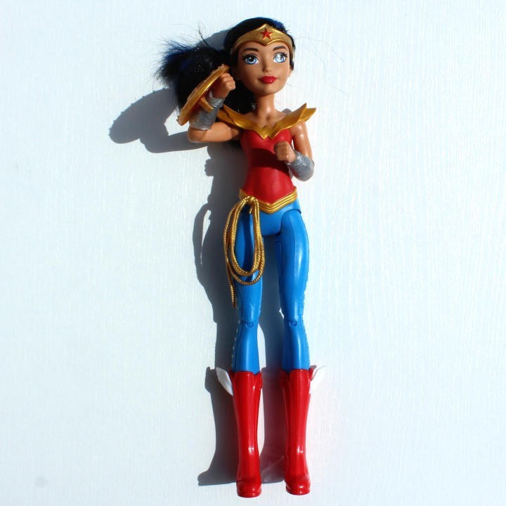 poupée mannequin Wonder Woman,Mattel